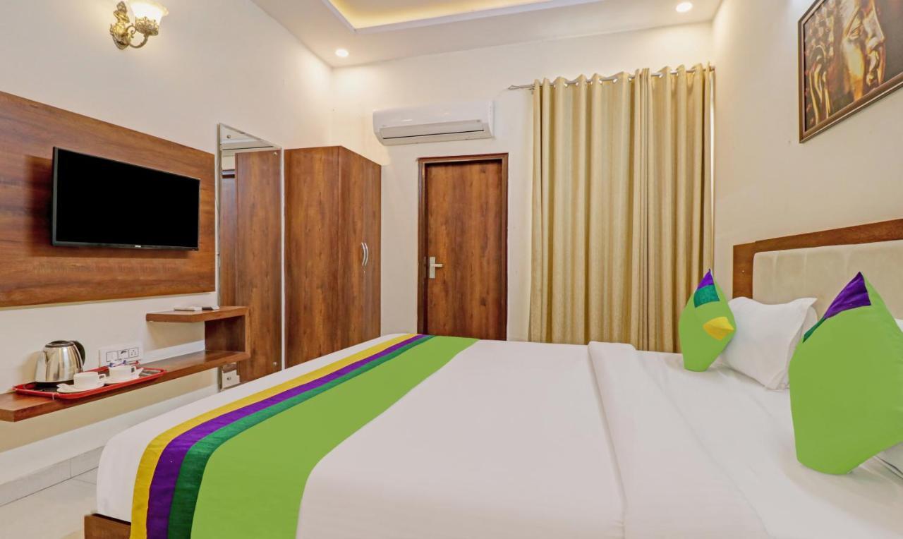 Treebo Trend Magnum Hotel Kharar Buitenkant foto